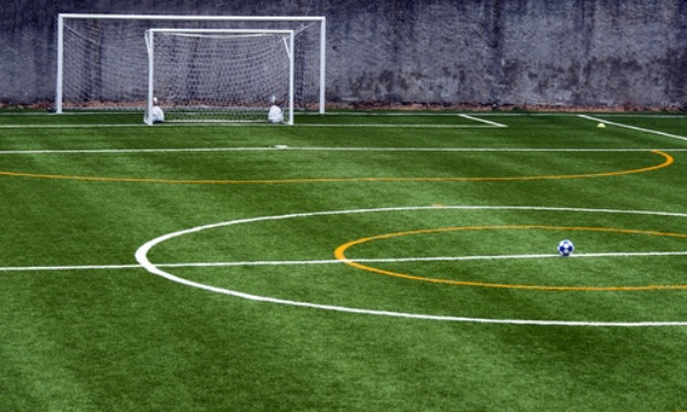 Terrain synthétique au quartier des réservoir