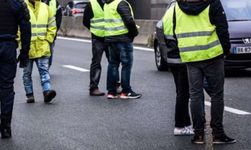 Le mouvement des gilets jaunes est-il un Printemps Arabe français ?