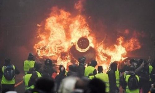 Le mouvement des Gilets Jaunes est-il un mouvement insurrectionnel tel que défini par les articles 412-3 et suivants du Code pénal ?