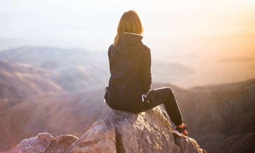 Pensez-vous que les femmes sont davantage considérées qu'il y a 100 ans?