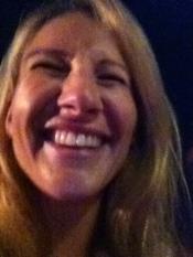 Sami devrait-il m'accepter comme amie ?