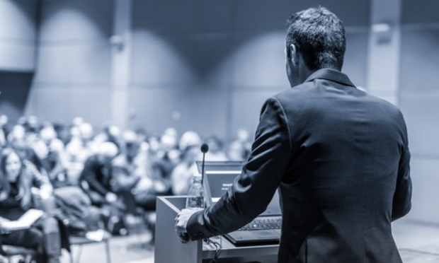 Asselineau doit-t-il céder sa place à Jean Molliné et à Jean-Christophe Rabiller ?