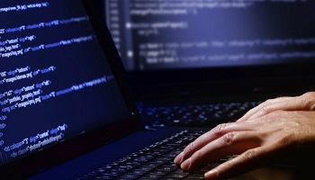 Loi sur le renseignement : êtes-vous favorable à une surveillance généralisée des internautes ?