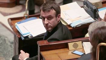 Pour ou contre le changement du statut des fonctionnaires ?