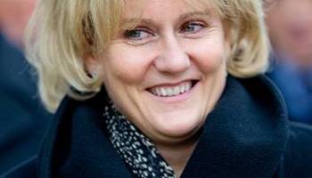 Soutenez-vous Nadine Morano quand elle dit : La France est un pays de race blanche ?