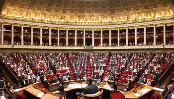 Êtes-vous pour ou contre la suppression de la moitié des sénateurs et des députés ?