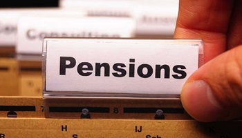 Faut-il déchoir de sa pension de retraite, un fonctionnaire lorsqu'il sort de son droit de réserve ?