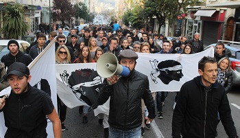 Soutenez-vous les Corses qui manifestent à Ajaccio pour trouver les coupables de l'agression des pompiers le 24 décembre ?