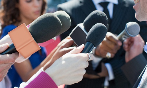 Est-il normal que les journalistes aient une réduction fiscale dûe à leur métier?