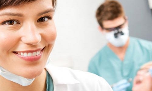 À quoi ressemblera l'assistante dentaire de demain ?