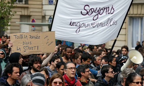 Les syndicats ont-ils raison de braver l'interdiction de manifester?