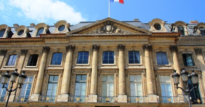 Seriez-vous favorable à la création d'un ministère du contrôle et de l'application des lois ?