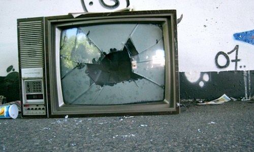 Pour ou contre l'arrêt de la  télévision poubelle?