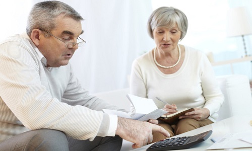 Combien de retraités vivent avec moins de 1000€ par mois ?