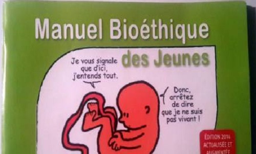 Avortement : que pensez-vous de la distribution de manuels anti-avortement dans les lycées privées ?