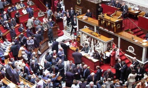 Pour ou contre la réforme de la classe politique ?