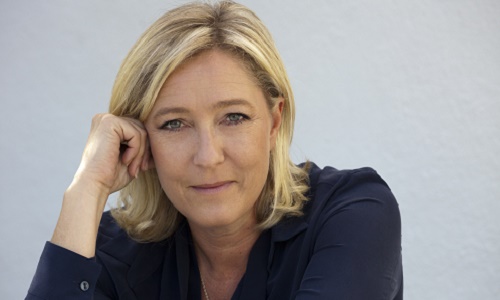 FREXIT, si elle est élue en 2017, Marine LE PEN doit :