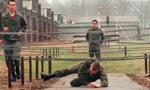 Service militaire homme-femme obligatoire : y  êtes-vous favorables ?