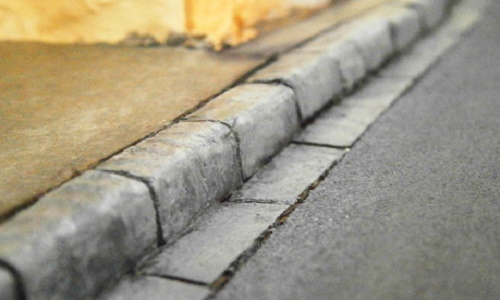 Pensez-vous que les trottoirs soient aussi bien entretenus et aussi sûrs que les Routes nationales et autoroutes ?