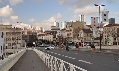 Qui pourrait vivre dans ces conditions ? Appartement à Puteaux 92800.