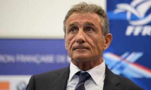 Pour que Guy Novès reste à la tête de l'équipe de France de rugby ?