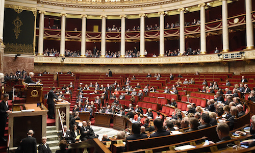 Le nombre de mandats politiques (président, premier ministre... ) doit-il être limité ?