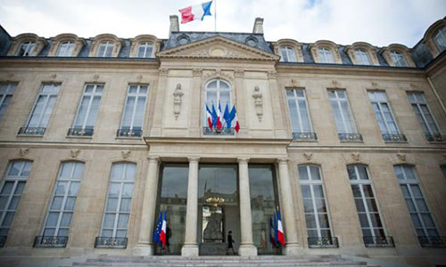 Que diriez-vous de donner la possibilité au peuple français, indépendamment de tout organisme politique, de déclencher à tout moment par référendum, de nouvelles élections législatives ou présidentielles ?