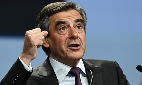 Les médias vont ils cesser de n'avoir que Fillon à la bouche. Qu'on le laisse faire sa campagne en paix !!