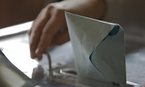 Le droit de vote devrait-il être accordé uniquement aux contribuables imposables ?