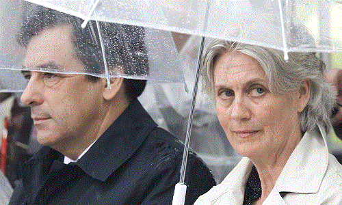 F. Fillon doit-il mettre fin avant la fin du week-end à sa candidature ?