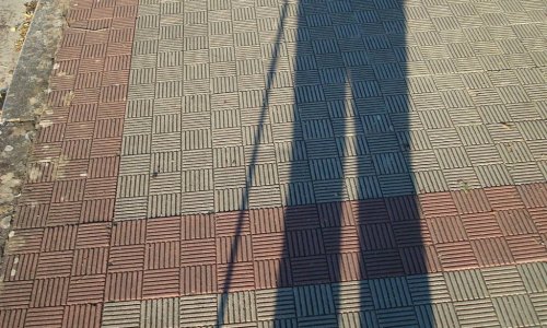 Peut-on vivre avec 10,000€ par mois