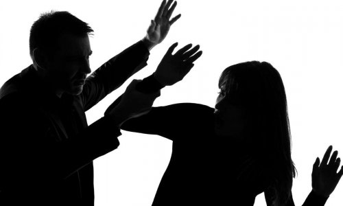 Votre conjoint(e) est- il odieux ou est-elle odieuse avec vous ?