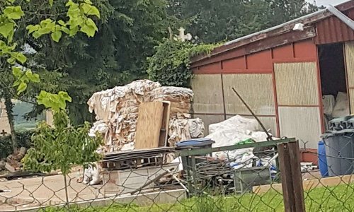 Pour ou contre une déchetterie dans un village de campagne ?