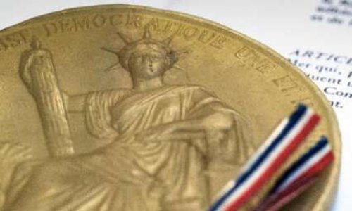 Souhaitez-vous que les parlementaires destituent Macron avec l’Article 68 de la Constitution française ?